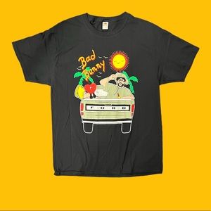 Bad bunny graphic Tshirt !